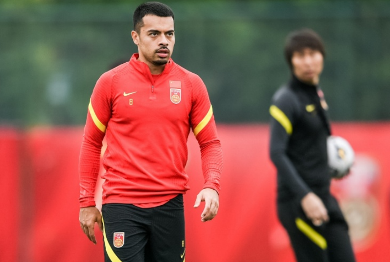 九游-荷甲集结日走向成谜，本菲卡再遭质疑，压力陡增，身体对抗强度拉满的简单介绍