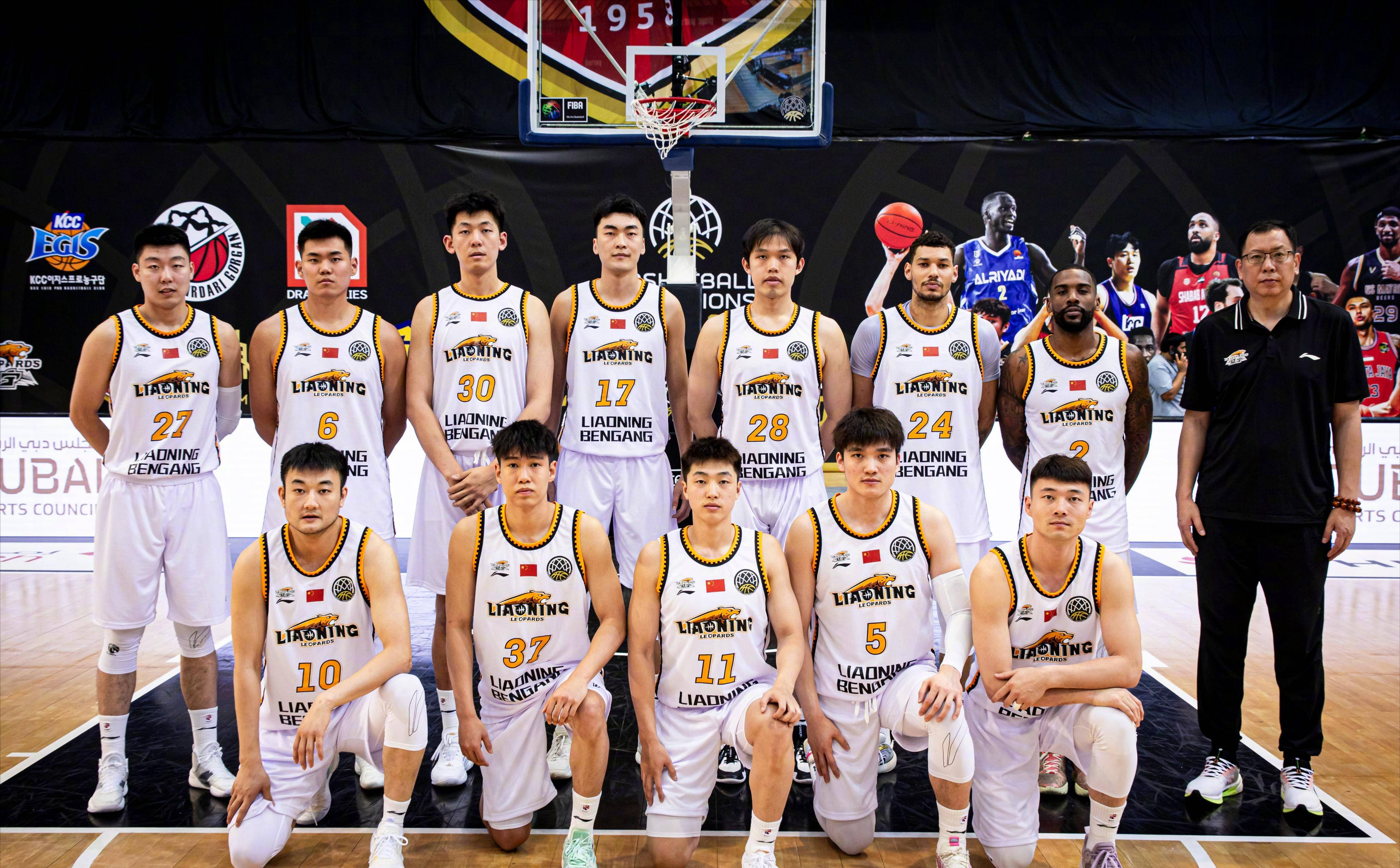 英雄联盟S15-关于转折点广东宏远造点机会；CBA常规赛冲刺阶段攻防权衡；目标明确；赛程密集仍需轮换的信息